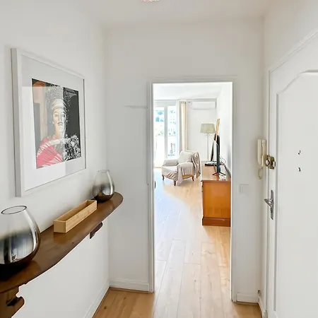 Spacious 2 Bedroom With Parking Appartamento *