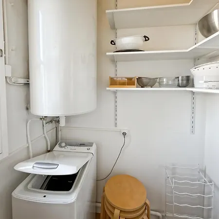 Spacious 2 Bedroom With Parking Appartamento